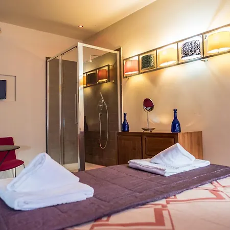 Aida Charming Rooms-3