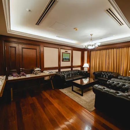 Royale Chulan The Curve-3