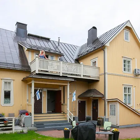 Firsthome Guesthouse-2