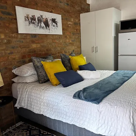 Trendy Maboneng Apartment 259-2