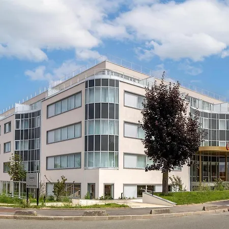 Hampton By Hilton Paris Charles De Gaulle Airport-3