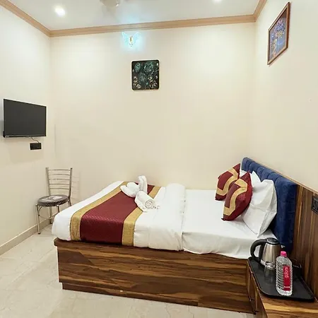 Tirthaura The Kashi Elegance 2 Mins Walk To Kal Bhairav Temple-3