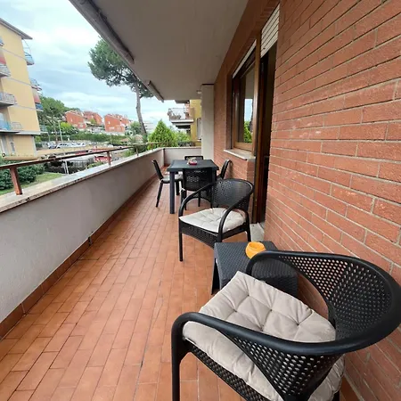 Trilocale Con Terrazza E Garage-3