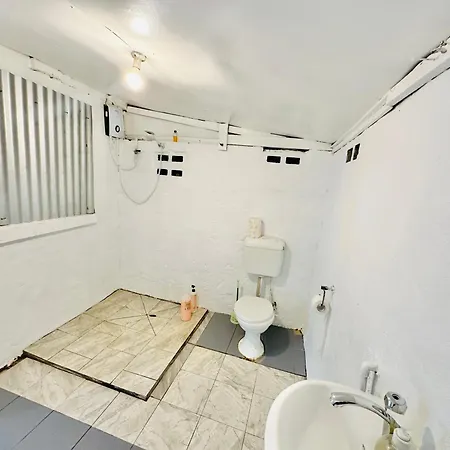Aqua Cottage - Entire Place-3