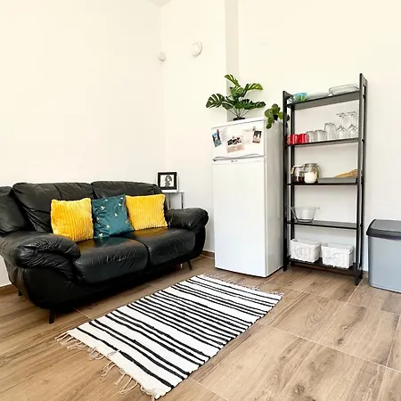 Bright, City Centre, 1Br Apartment , Next To Sofia University-2