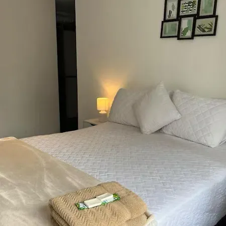 Apartamento Entero De 3 Habitaciones Con Camas Queen En Zona 10-2