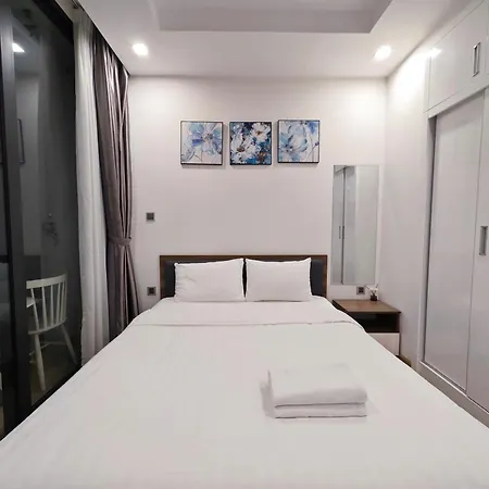 Luxury Studio In Vinhomes Green Bay, 25' To Airport, Gym, Swimming Pools-3