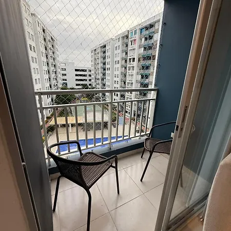 Hermoso Apartamento En Miramar-2