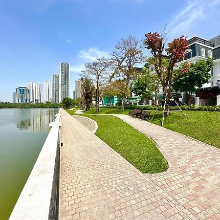 Luxury Studio In City Centre, 25' To Airport, Gym, Swimming Pools-2