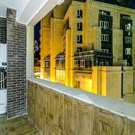 Lux Incomparable Apartment-2