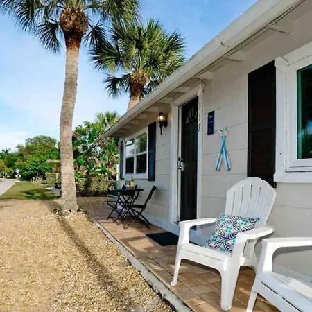 Good After Milton -Kayaks & Steps To Beach Sa-2