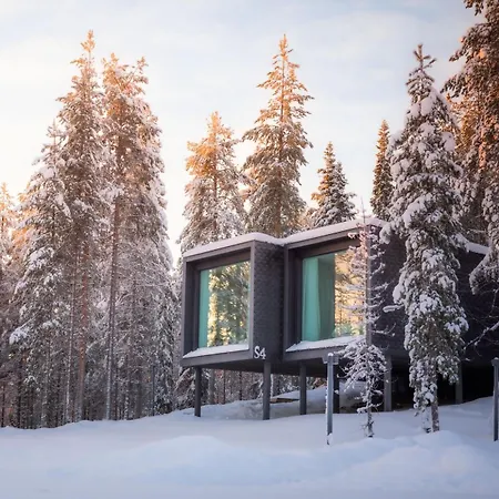 Arctic Treehouse Hotel-2