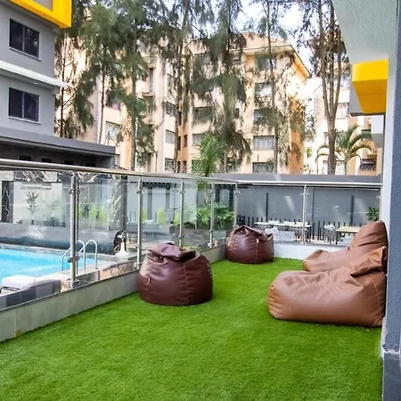 Stylish 1 Bed With Pool & Gym And Scenic Nbo Views-3