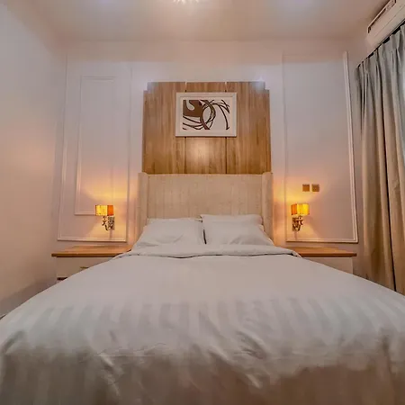 Lekki Luxury 4 Bedroom With 24 Power, Security, Ps5, Pool & Gym-2