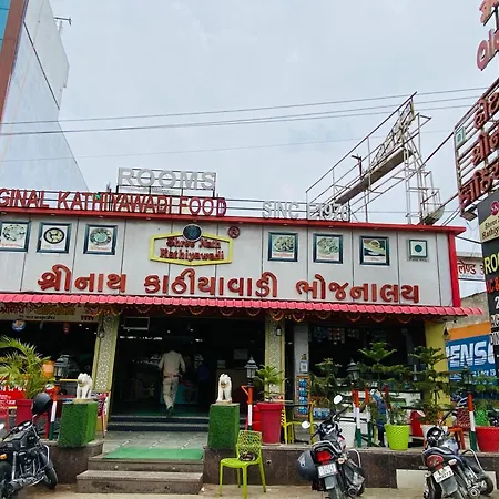 Hotel Shreenath Kathiyawadi And Pure Veg Kathiyawadi Restaurant Udaipur-3