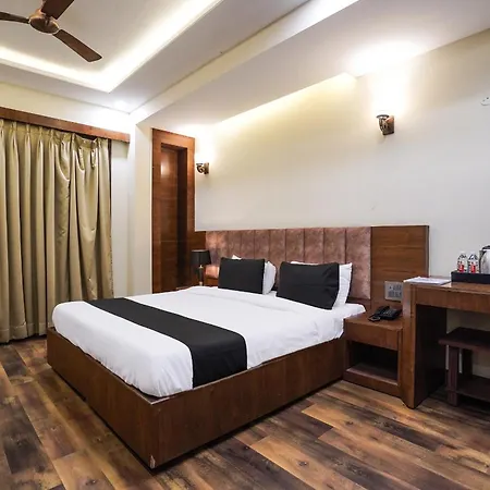 Hotel Ivy Near Delhi Airport-2
