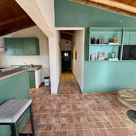 Ruca Raiz - Casa De Campo En Finca Familiar Con Vista A La Montana, Tupungato-2