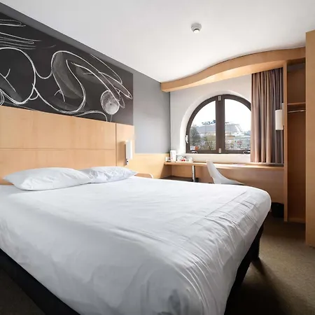 Ibis Southampton-3