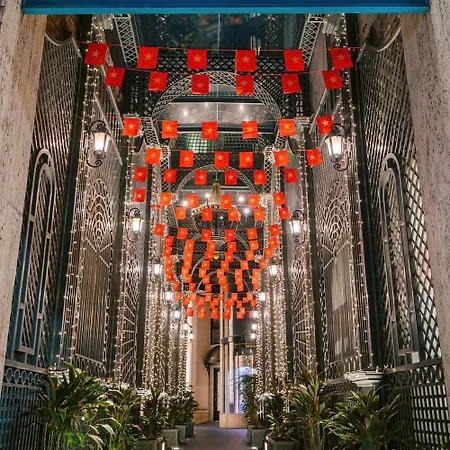 Peridot Grand Luxury Boutique Hotel-3