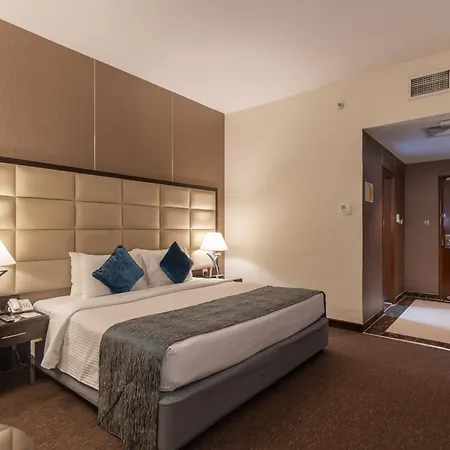 Howard Johnson Bur Dubai-3
