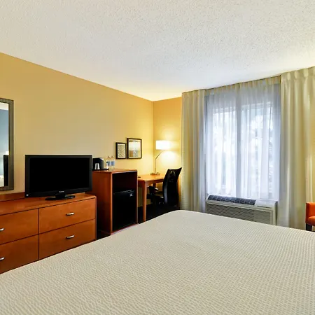 Fairfield Inn & Suites Dallas Medical/Market Center-2