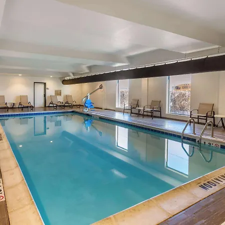 Comfort Suites Near Denver Downtown-2