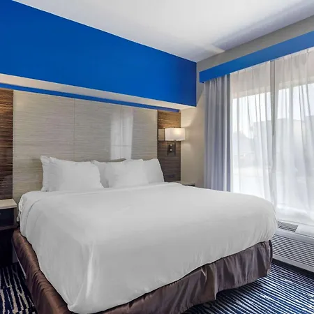 Comfort Inn & Suites Memphis East-2