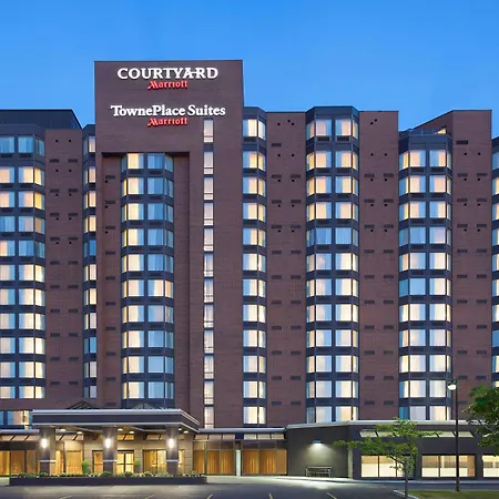 Courtyard By Marriott Toronto Northeast/Markham-2