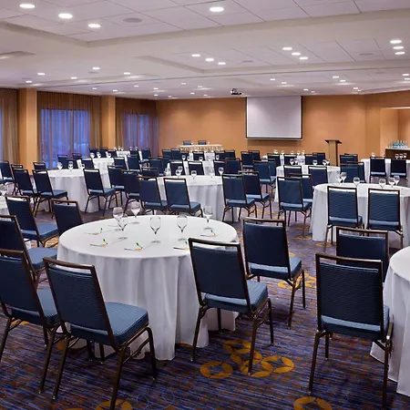 Courtyard By Marriott Toronto Northeast/Markham-3