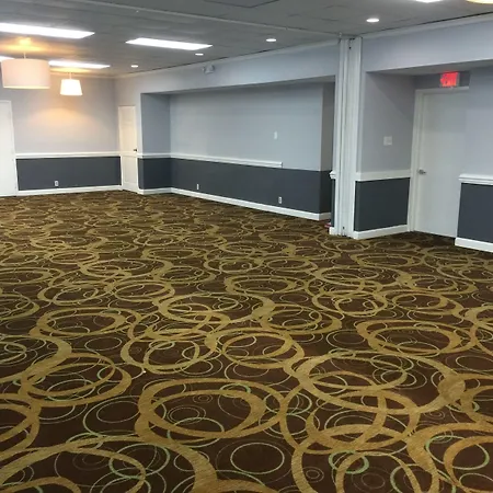 Quality Inn & Suites University Area-3