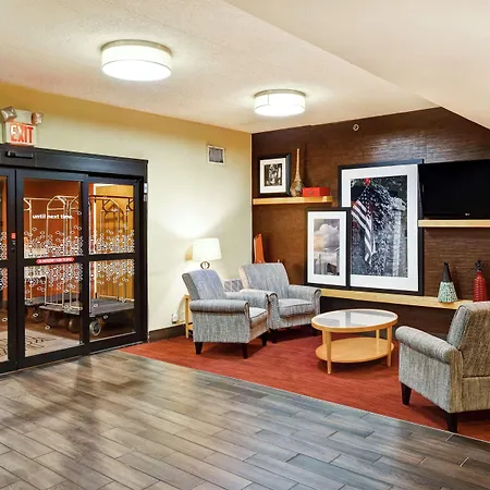 Hampton Inn Louisville Airport Fair/Expo Center-3