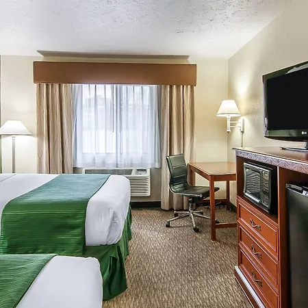 Quality Inn Downtown Convention Center-3