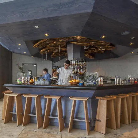 The Line Hotel La-2