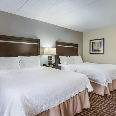 Hampton Inn West-3
