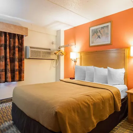 Econo Lodge Kansas City Downtown North-2