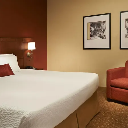 Courtyard By Marriott Indianapolis Castleton-2