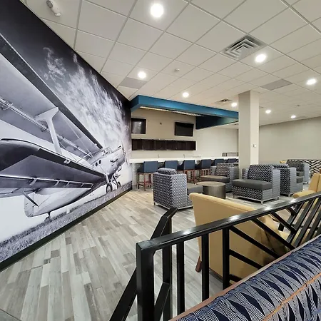 Wingate By Wyndham Wichita Airport-2