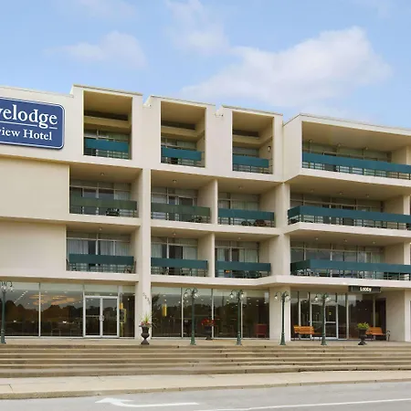 Travelodge By Wyndham Niagara Falls Fallsview-3