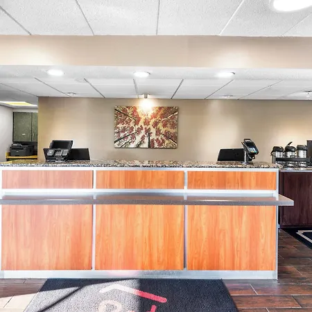 Red Roof Inn Indianapolis North - College Park-2
