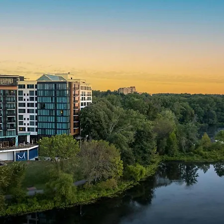 Merriweather Lakehouse Hotel, Autograph Collection-3