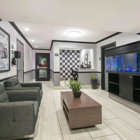 Super 8 By Wyndham Austin University/Downtown Area-2