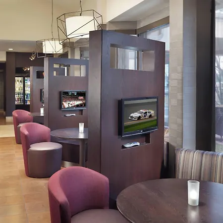 Courtyard By Marriott Raleigh Midtown-3