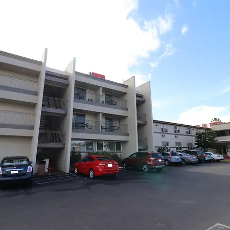 Ramada By Wyndham San Diego Airport-3