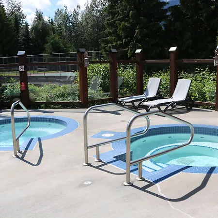 Tantalus Resort Lodge-2
