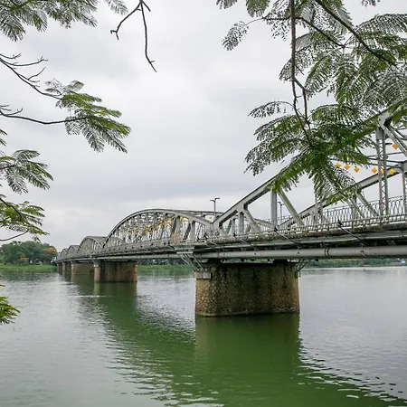 Emm Hotel Hue-2