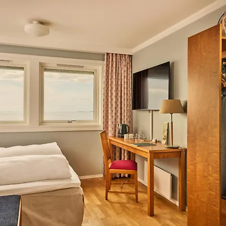Sola Strand Hotel-3