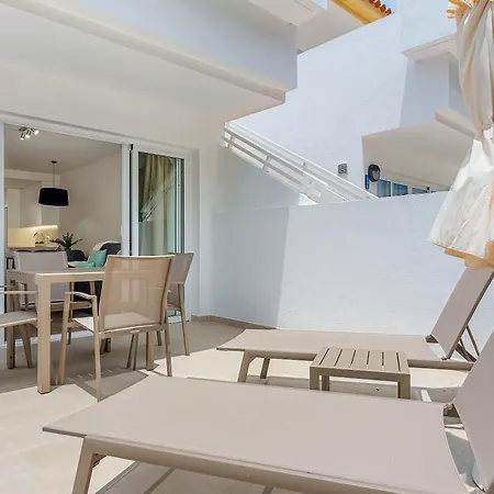 Wyndham Residences Golf Del Sur-3