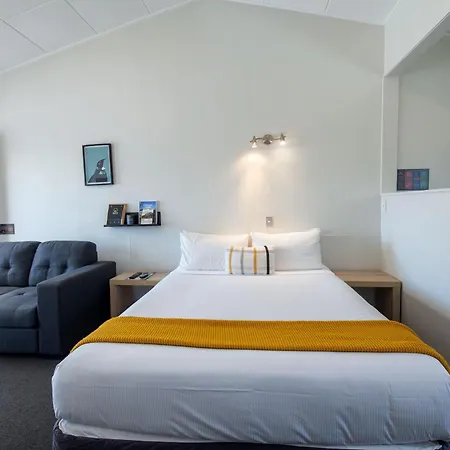 Aura Accommodation-2