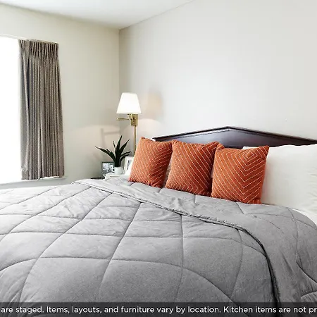 Intown Suites Extended Stay Colorado Springs-3