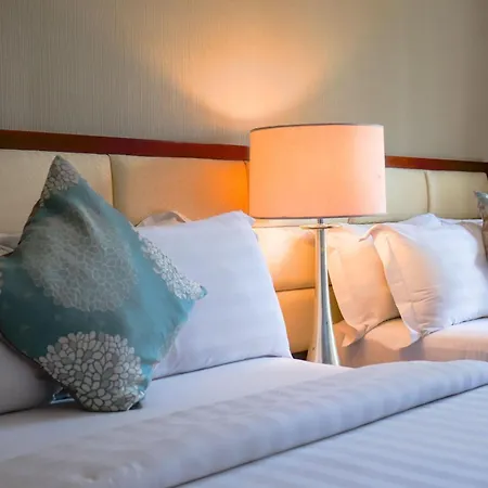 The Avenue Plaza Hotel-2